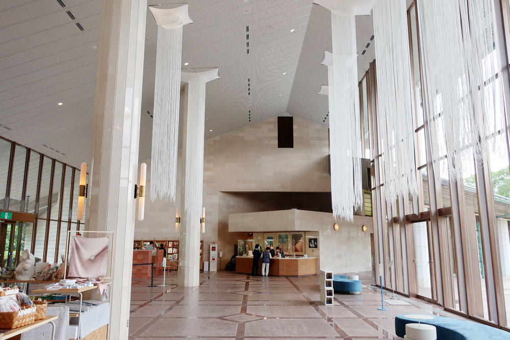 滋賀県立美術館